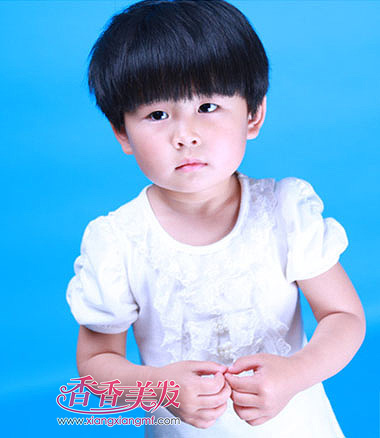 儿童短发蘑菇头剪法大全 儿童短发设计蘑菇头