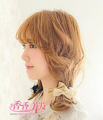 学生怎么扎非主流头发 2015蓬松的非主流扎头