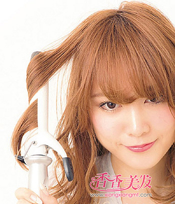 学生怎么扎非主流头发 2015蓬松的非主流扎头