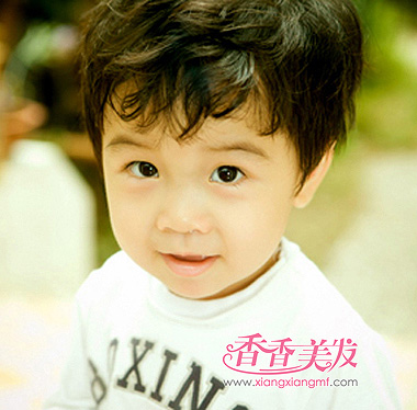 4岁男孩的发型怎么剪 4-5岁小男孩短发发型
