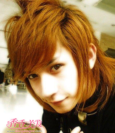 <em>男生长头发</em>发型<em>怎么吹</em> 男生帅气的长发发型(4