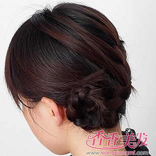 2015韩式花苞头的扎法图解 韩式低花苞头扎法