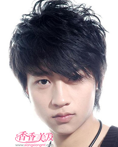 头大脸大的男生适合什么发型 男生头大如何选择发型
