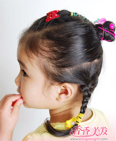 女宝宝辫子发型扎法 儿童辫子发型扎法图解