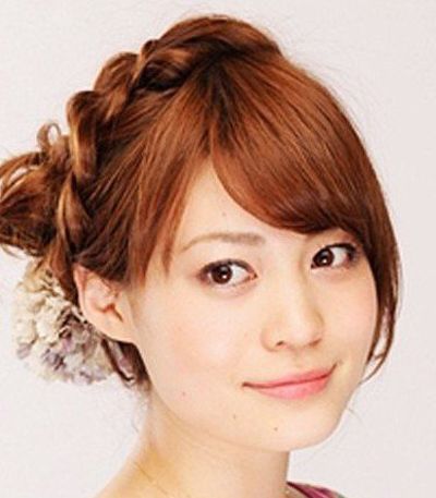 <em>脸</em>长<em>如何扎头发好看</em> 脸长的MM<em>怎么扎头发</em>图解