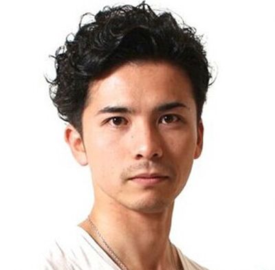 男性菱形长脸适合什么发型 男生菱形脸发型