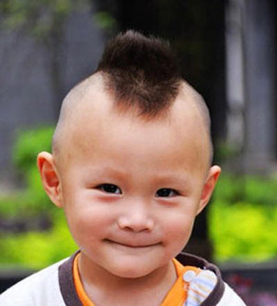 三岁小男孩好看的发型 三岁小男孩的发型图片
