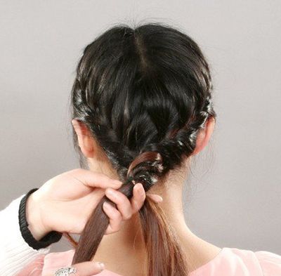 长脸2015编头发的方法图解 方脸编发发型(4)