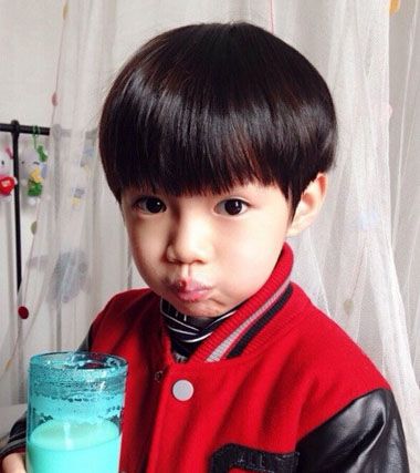 四岁男孩时尚宝宝发型 四岁小男孩发型图片