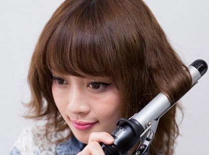 圆胖脸适合什么发型显得脸瘦 胖脸修颜发型图