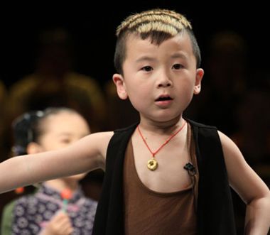 3岁男宝宝的发型 3岁男孩子的可爱短发(4)