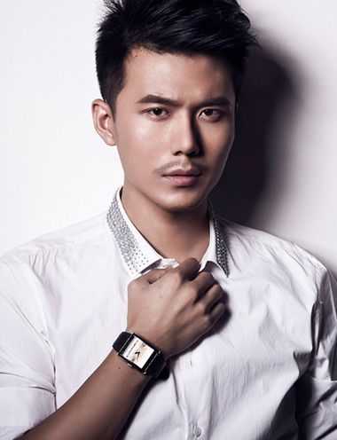 头大脸大男生适合发型 男孩扁头大脸适合什么