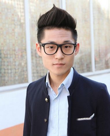 男的<em>两边</em>短上面长的<em>头发</em> 男生上面<em>头发留</em>长左