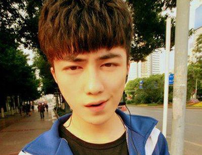 <em>11岁</em>男孩怎么梳<em>头发</em>帅 <em>11岁</em>小男孩发型(2)