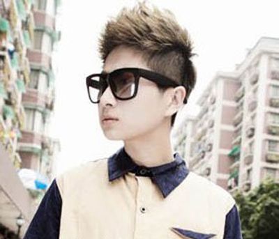 男生椭圆形脸适合什么短发发型 男士椭圆脸适