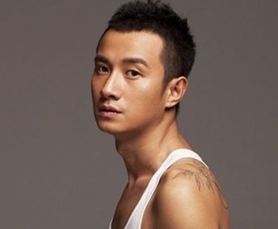 方脸男明星发型 方形脸的男明星发型