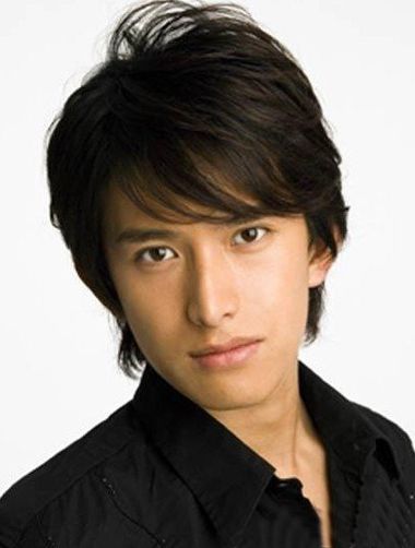 男生脸长头发比较柔顺剪什么发型好 男生椭圆