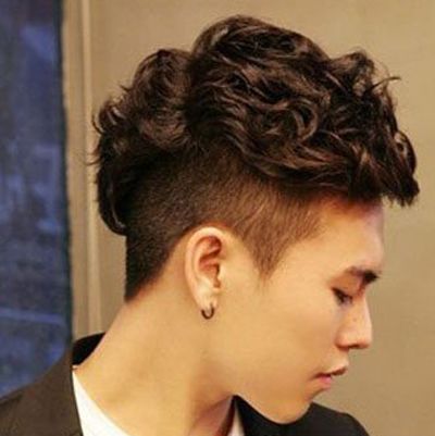 卷发男生适合什么发型 男生大卷发型怎么弄的