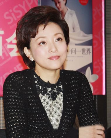 中老年染什么颜色的头发显年轻 中老年人染头