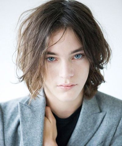 男士中分长发微卷 男式中分长发