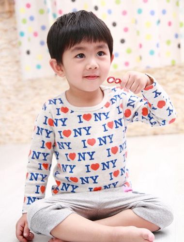 <em>4岁男孩</em>小清新<em>发型</em> <em>4岁男孩子短发发型</em>(2)