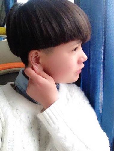 <em>微胖脸型适合什么</em>样的头发 胖脸女生的西瓜头