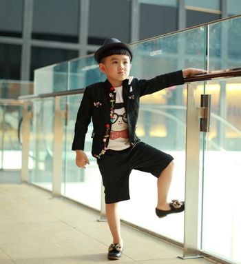 帅气的男宝宝短发发型 男宝宝个性锅盖头发型