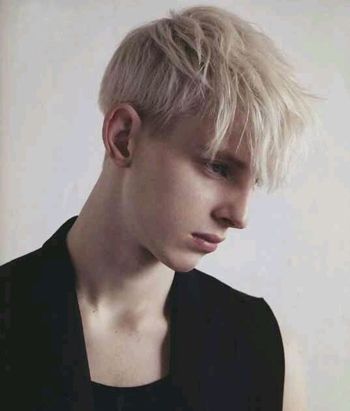 男生头发颜色搭配 最火热男生头发颜色