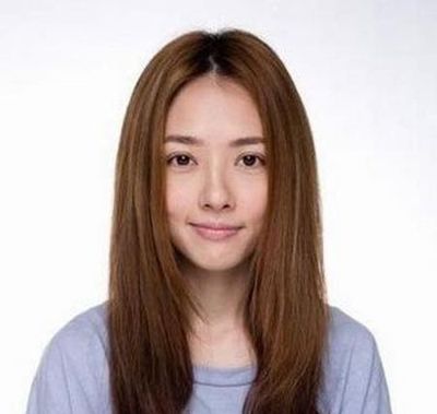 发量少方形脸适合什么发型 女生方形脸长发发