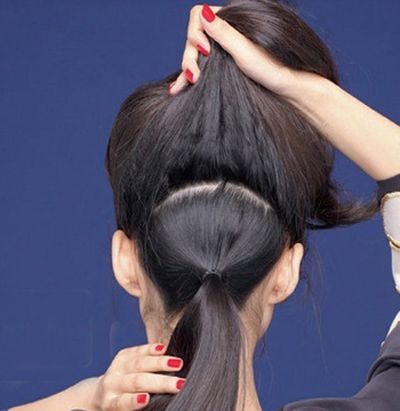 蓬松高马尾的扎法 韩式扎高马尾