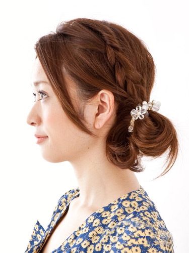 适合大脸妹扎起来的辫子 简单适合脸大的辫子