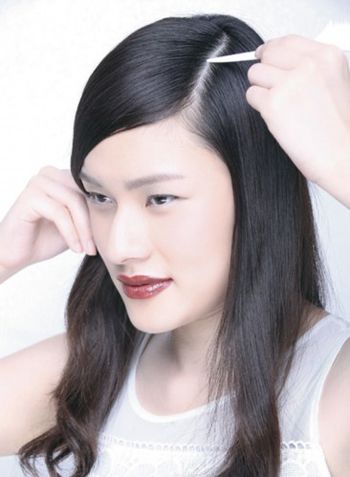 方脸适合扎辨子吗 大脸的扎发方法