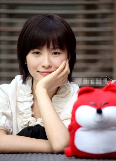 圆脸型剪什么短发发型 圆脸适合的短直发发型