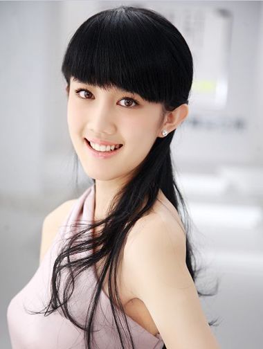 方形脸适合什么样子的发型 方型脸头发厚适合