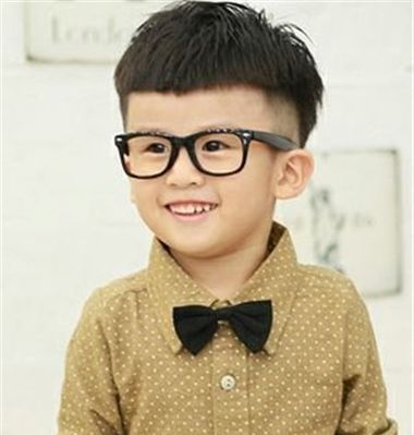 适合2岁男童发型 2岁儿童超短发型图片(2)