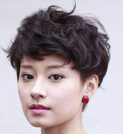 短发蘑菇头烫发后家里该怎样打理 蘑菇头短发