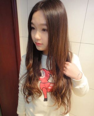 日式丸子头扎法 教你扎日系甜美丸子头