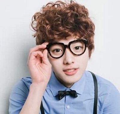 椭圆脸适合什么发型男 男孩椭圆形脸适合的发