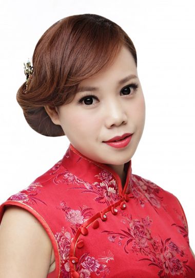 中老年斜刘海韩式蓬松低盘发发型