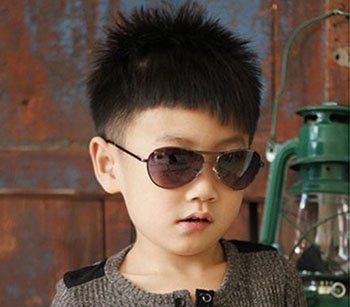 小男孩脸胖适合什么发型 适合胖圆脸小男生的