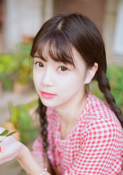 圆脸矮个子适合什么发型图片 矮个圆脸女生适