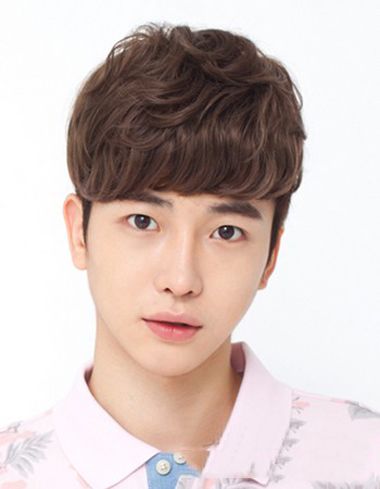 剃纹理的男生在家怎么做发型 纹理发型怎么打