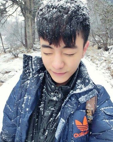 男生长刘海发型图片 男生长刘海发型(4)