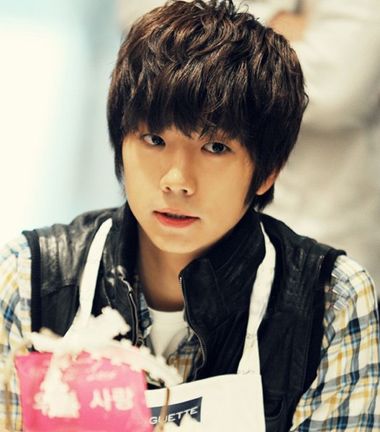 男生头大适合留什么发型 男生脸胖头大弄啥发