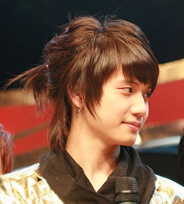 男生用什么扎头发 男生扎头发教程