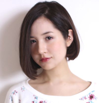大脸中年人适合的发型 大脸扁头留什么发型好看