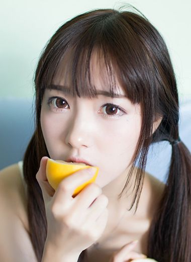 留刘海的女生怎样扎头发显脸瘦 女生显脸瘦扎