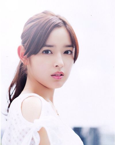 流行初中女生在学校扎起来的发型 初中学生扎