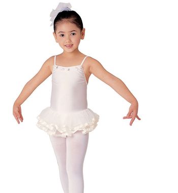 儿童芭蕾舞盘发发型 6.1儿童节小女孩舞蹈盘发