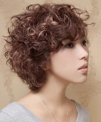 圆脸适合什么样烫发发型 2016圆脸适合的烟花